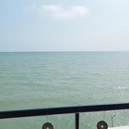 Lestari Seaview Homestay Port Dickson Exterior photo