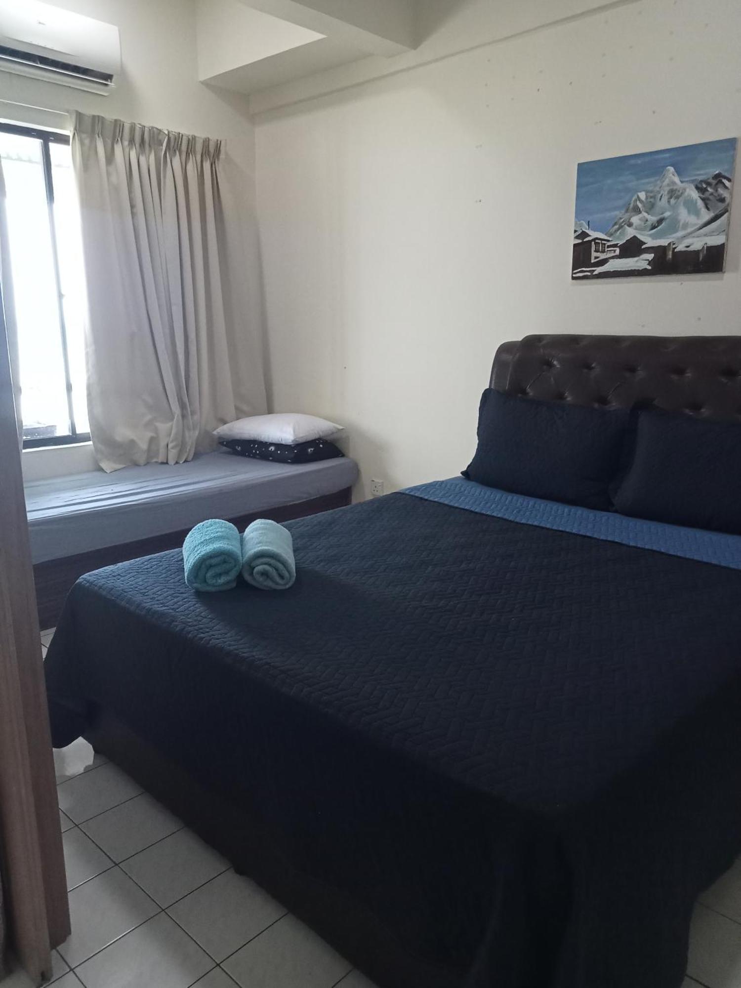 Lestari Seaview Apartment