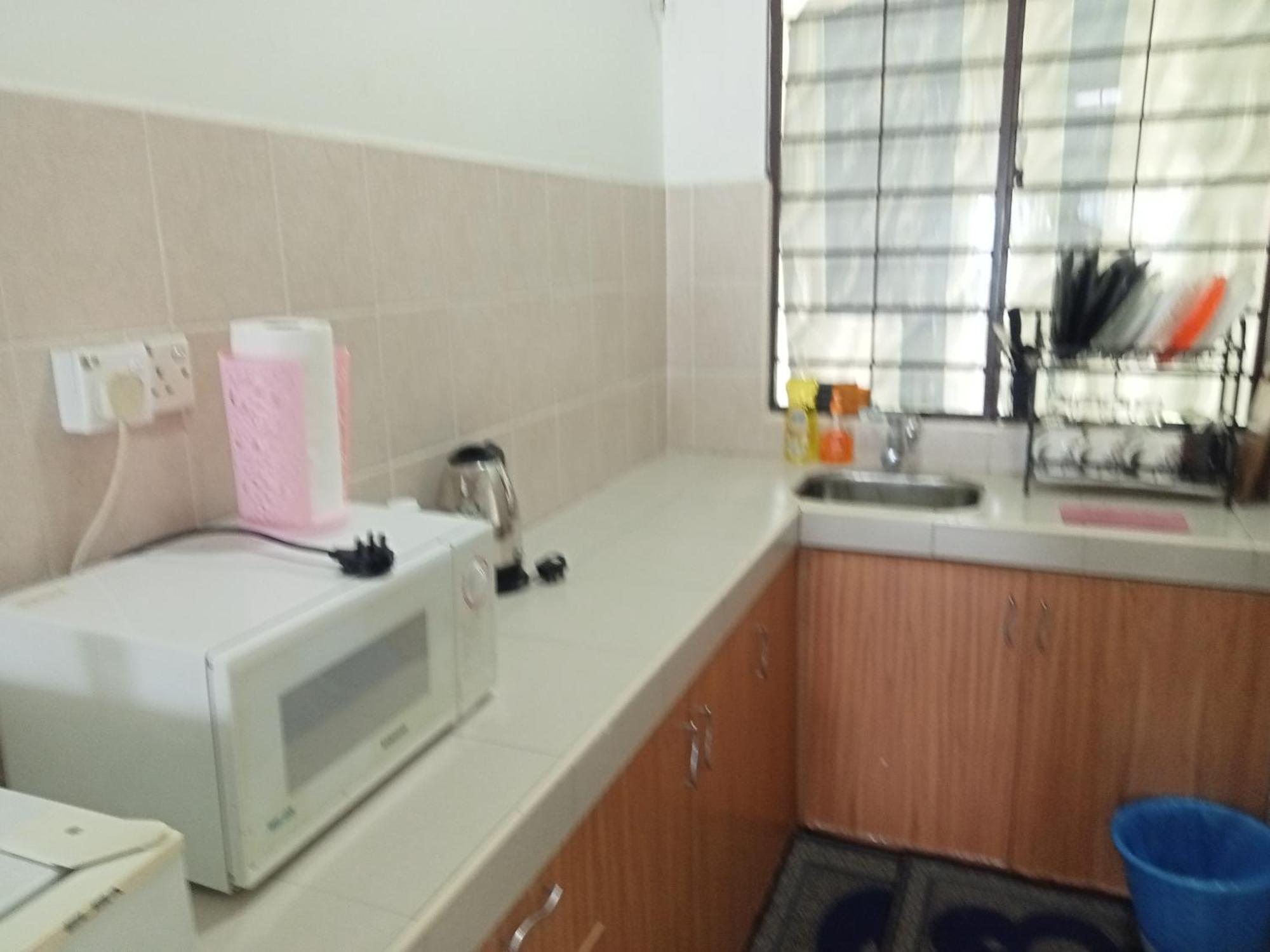 Lestari Seaview Apartment