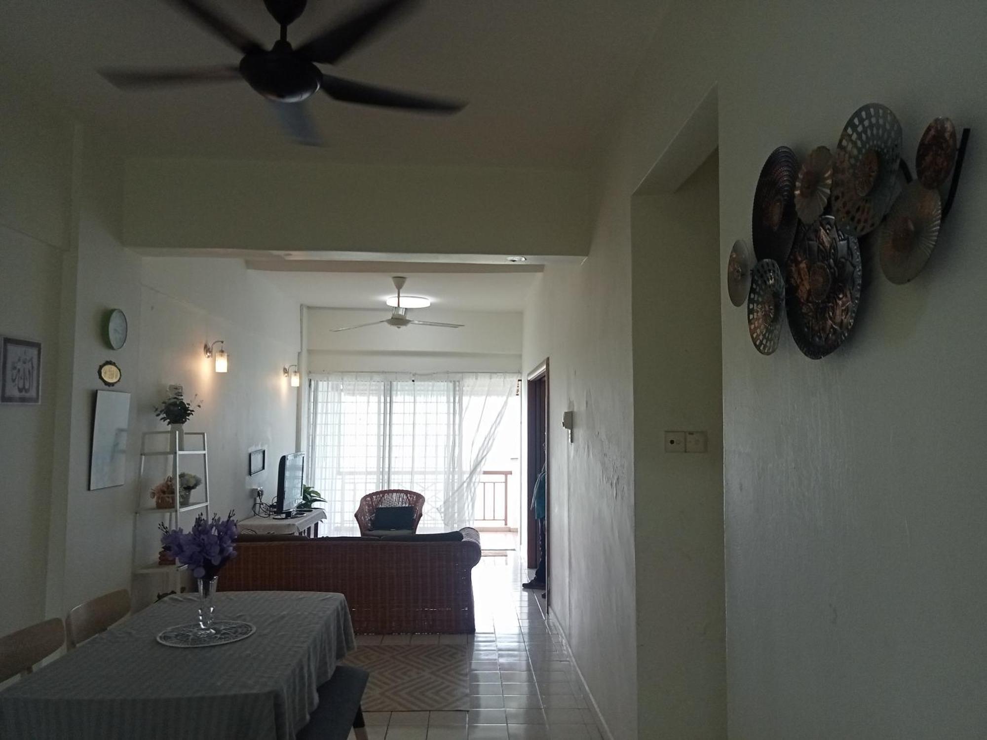 Apartment Lestari Seaview